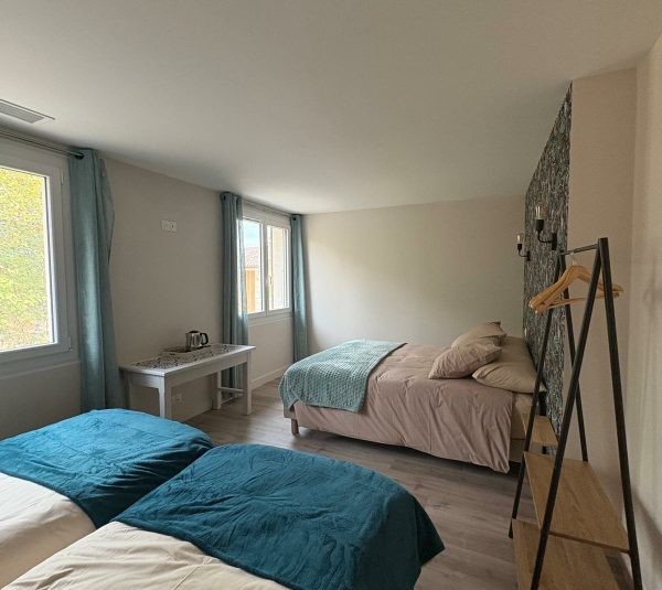 Sous le tilleul. Chambre soleil levant_Saint-Georges